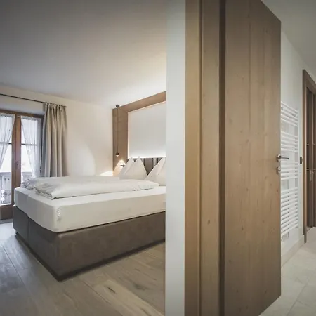 Hotel Alpenhof Rasùn di Sotto